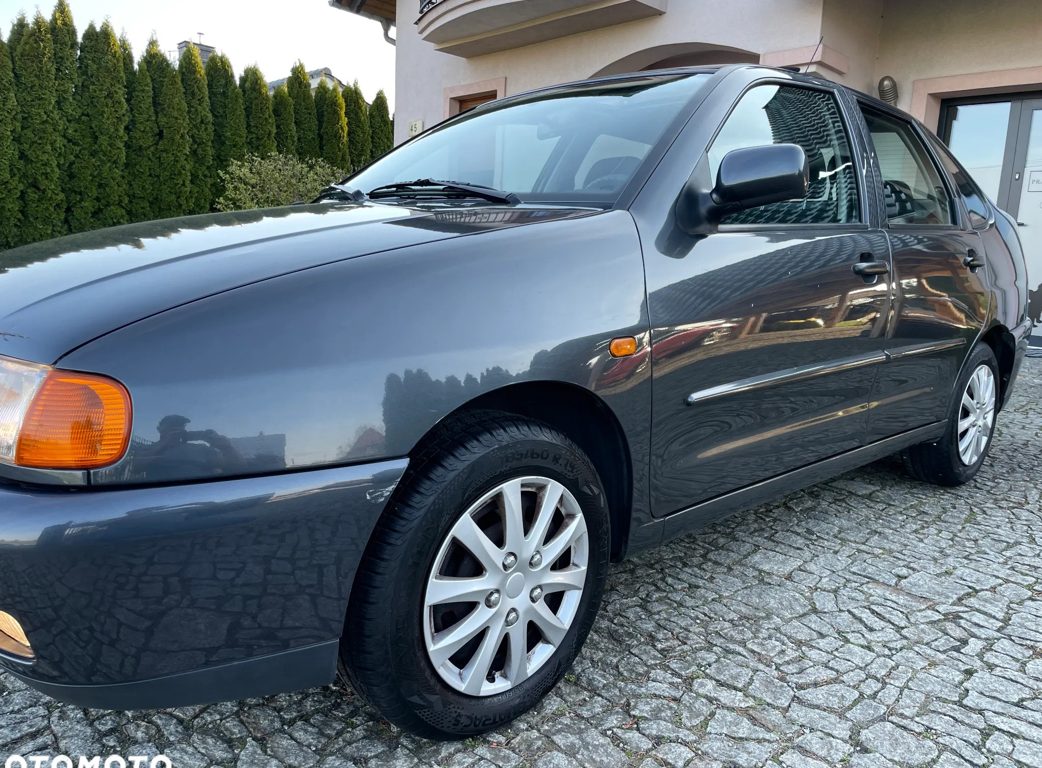 Volkswagen Polo cena 9900 przebieg: 72105, rok produkcji 1997 z Zamość małe 667